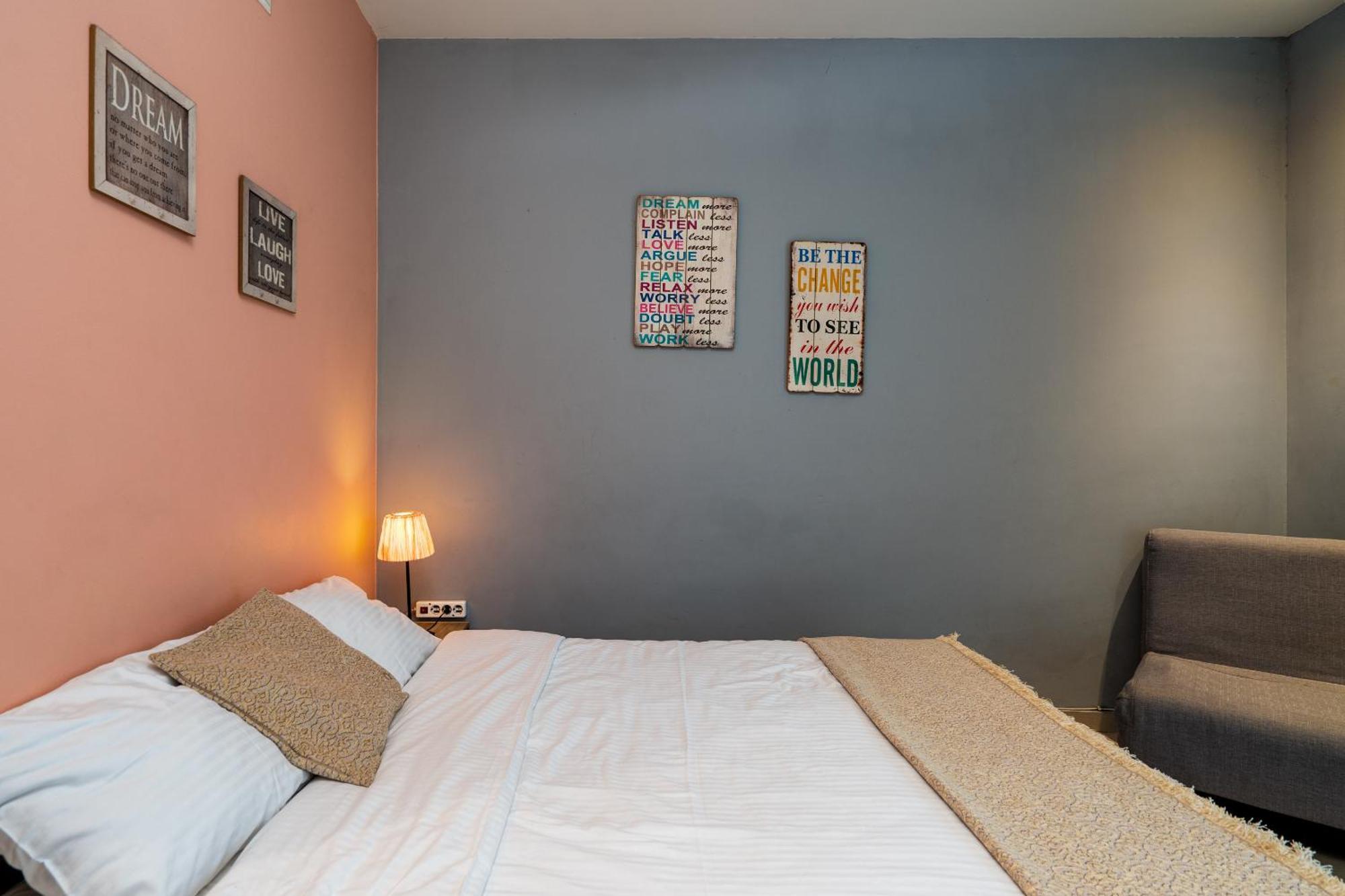 Ideally Located Apartment In Central アテネ エクステリア 写真