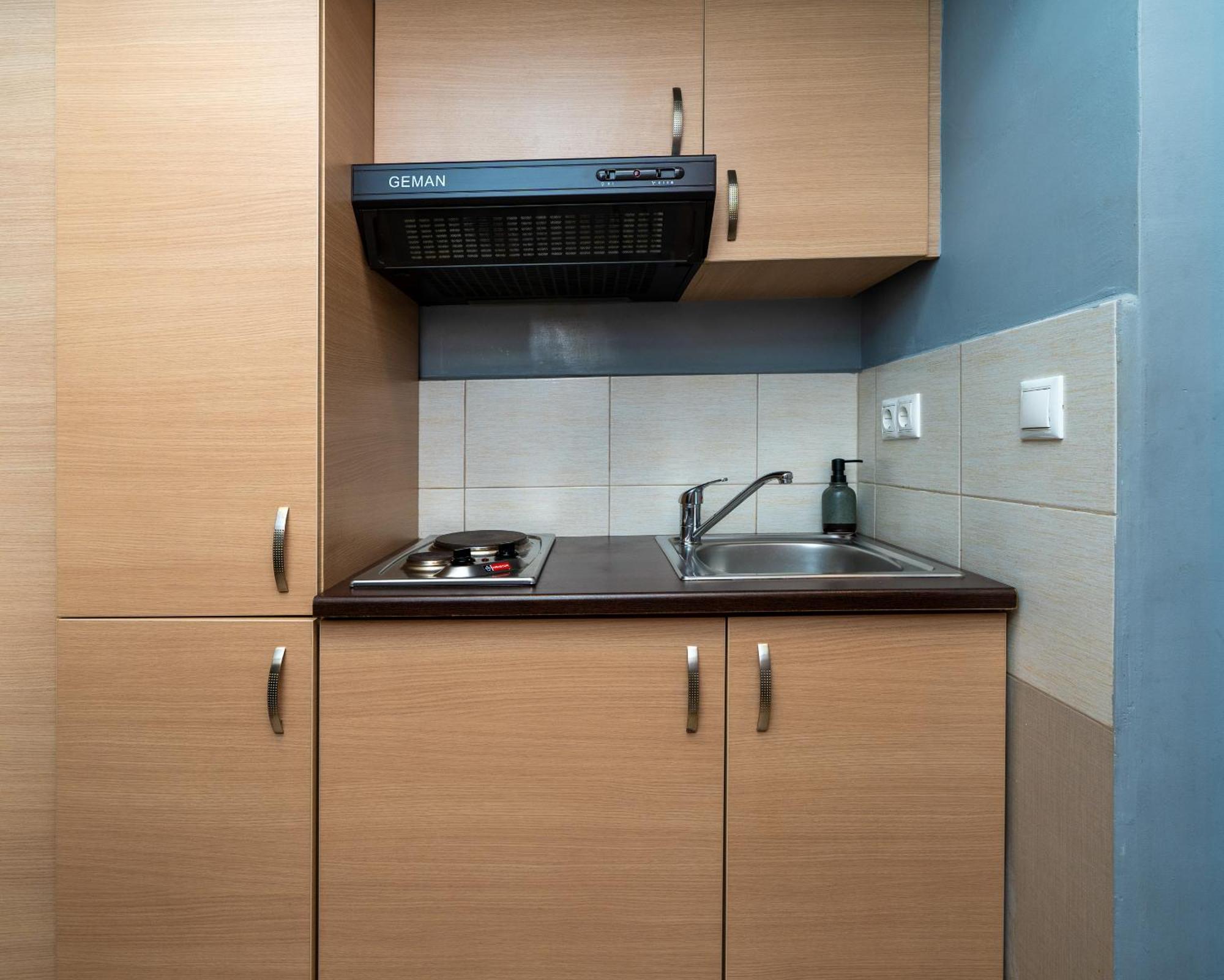 Ideally Located Apartment In Central アテネ エクステリア 写真