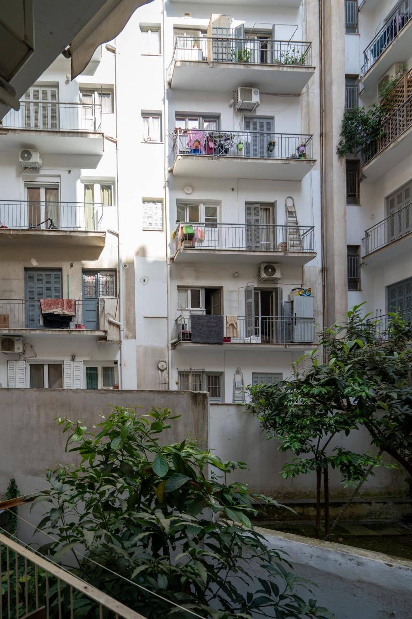 Ideally Located Apartment In Central アテネ エクステリア 写真